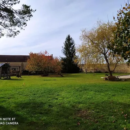Le De L'ecluse Marolles-sous-Lignieres